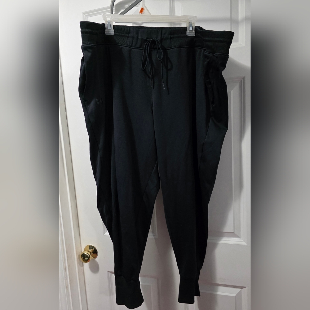 Under Armour Men's Dark Joggers